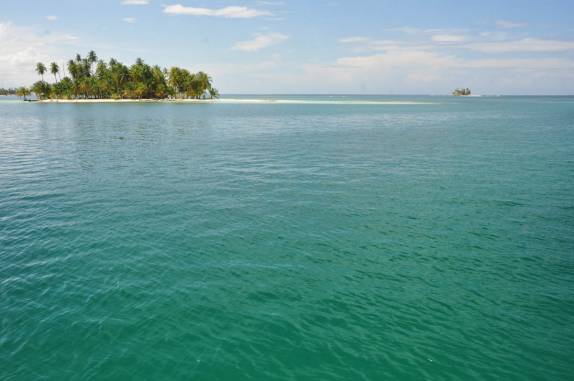 Muito sol e mar esverdeado no nosso segundo dia no arquipélago de San Blás, na costa do Panamá